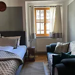 Theburg Boutique Апартаменты