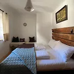 Theburg Boutique Апартаменты *