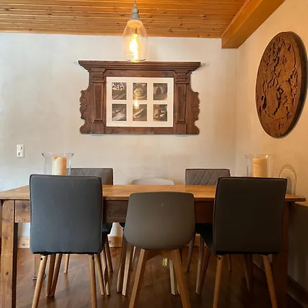 Theburg Boutique Apartment *