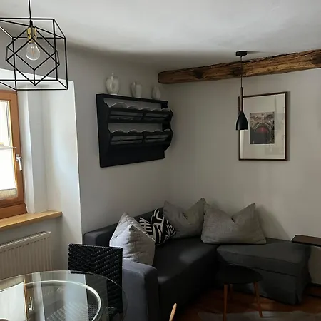 Theburg Boutique Apartment *