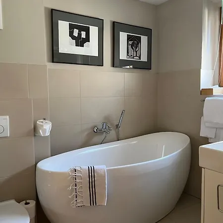Theburg Boutique Apartment